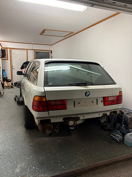 BMW 520i 5 of 5