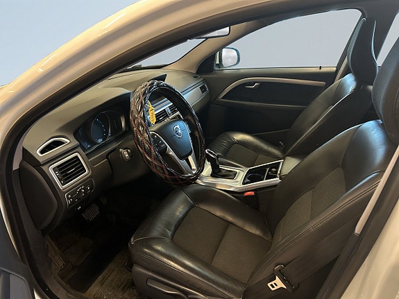 Volvo V70 7 of 21