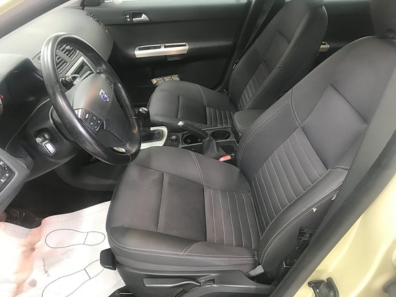 Volvo V50 14 of 19