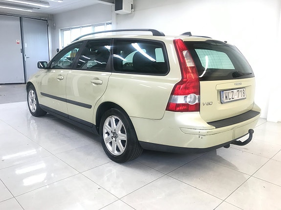 Volvo V50 5 of 19