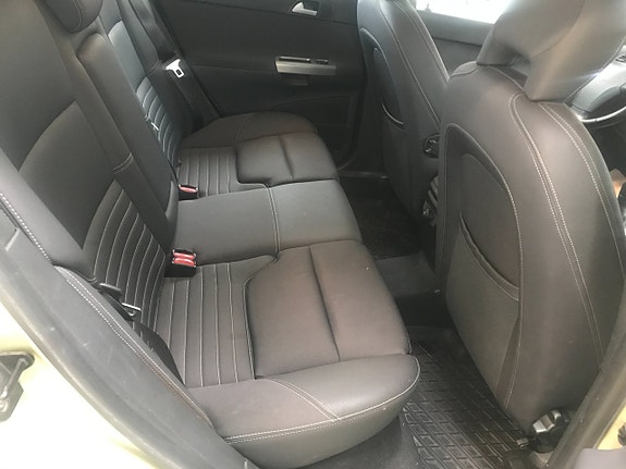 Volvo V50 15 of 19