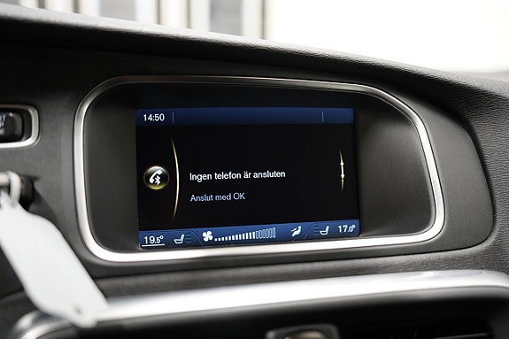 Volvo V40 16 of 20