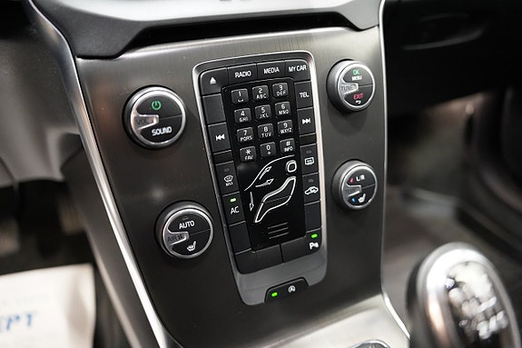 Volvo V40 14 of 20