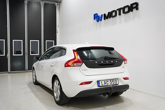 Volvo V40 4 of 20