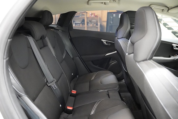 Volvo V40 19 of 20