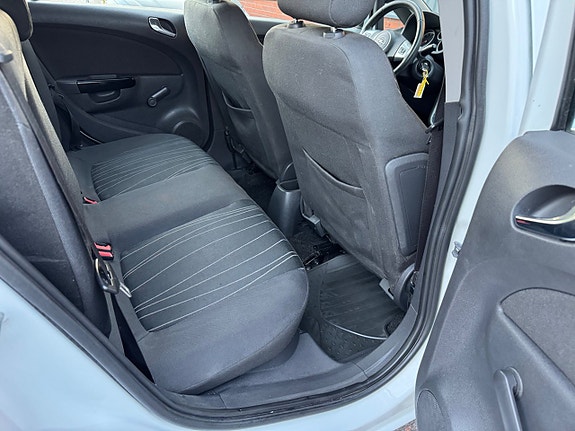 Opel Corsa 25 of 25