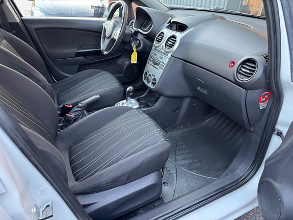 Opel Corsa 23 of 25