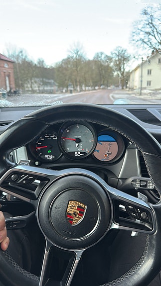 Porsche Macan S 9 of 9