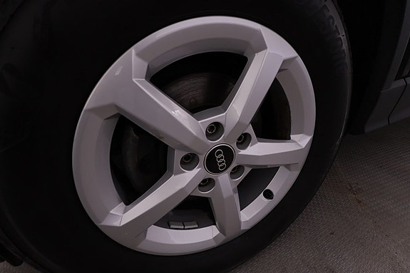 Audi Q2 18 of 18