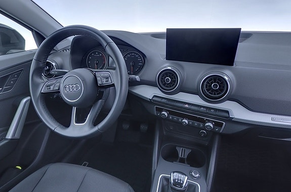 Audi Q2 8 of 18
