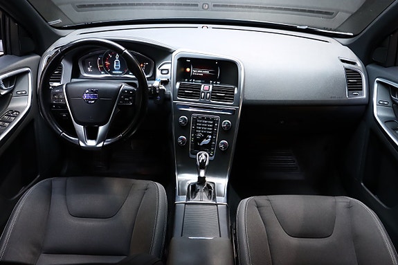 Volvo XC60 17 of 26