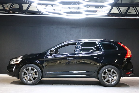 Volvo XC60 6 of 26