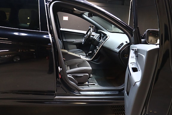 Volvo XC60 12 of 26