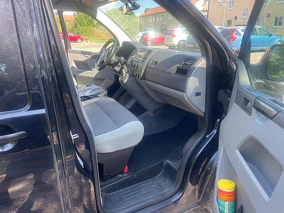 Volkswagen Transporter 4 of 8
