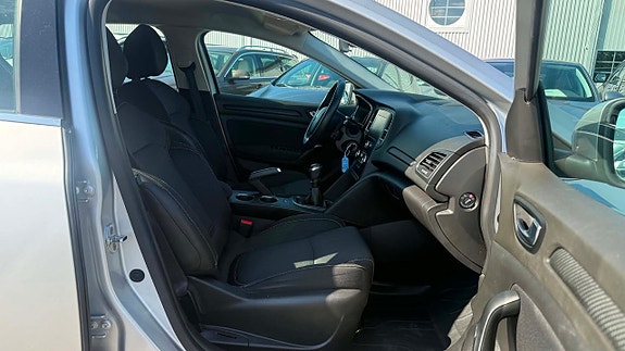 Renault Megane 17 of 20
