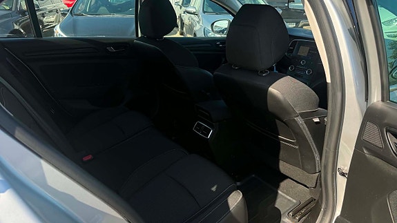 Renault Megane 20 of 20