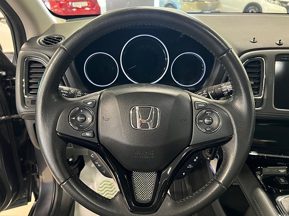 Honda HR-V 9 of 15