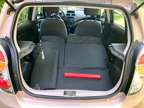 Chevrolet Spark 11 of 12