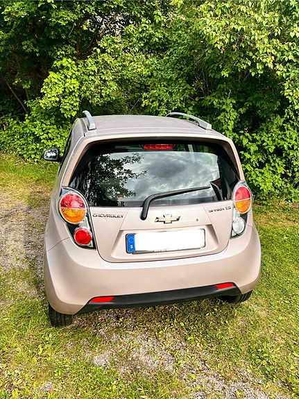 Chevrolet Spark 4 of 12