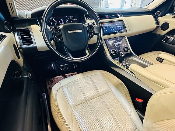Land Rover Range Rover Sport 10 of 25