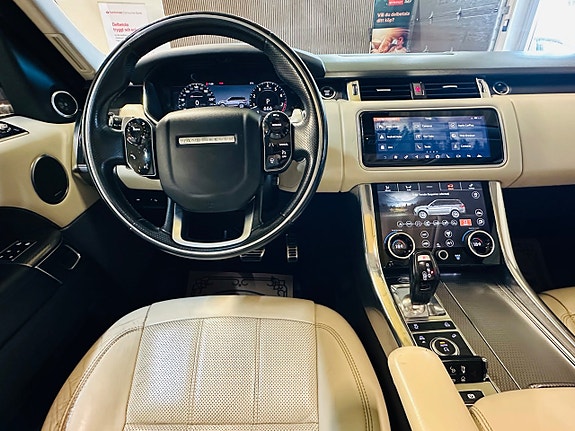 Land Rover Range Rover Sport 12 of 25
