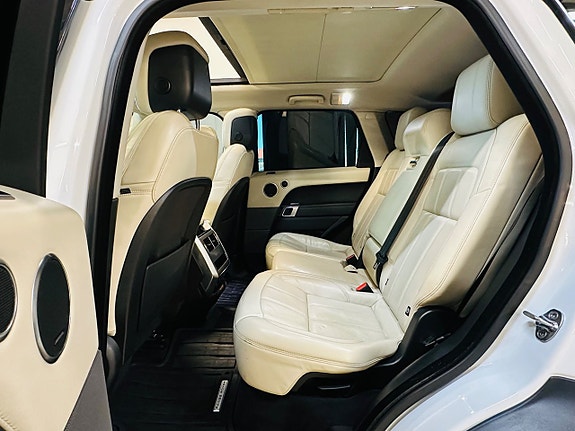 Land Rover Range Rover Sport 15 of 25