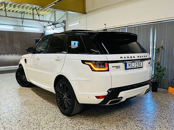 Land Rover Range Rover Sport 3 of 25