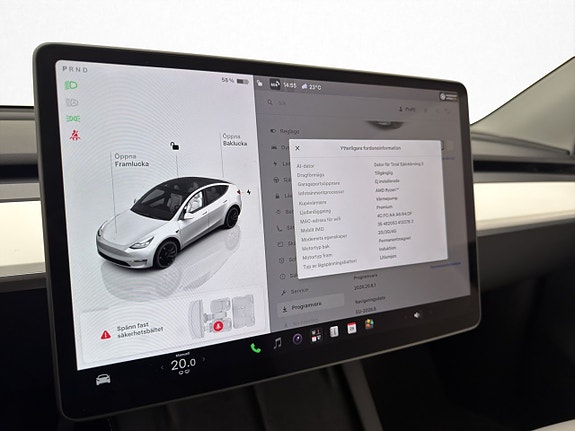 Tesla Model Y 25 of 30