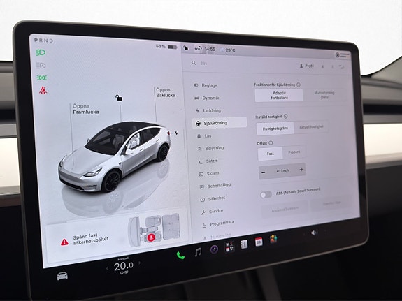 Tesla Model Y 23 of 30