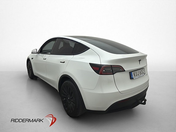 Tesla Model Y 6 of 30
