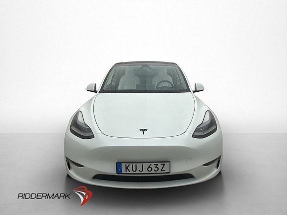 Tesla Model Y 3 of 30