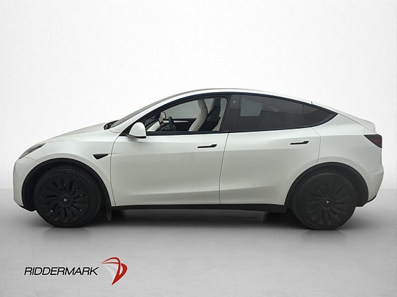 Tesla Model Y 5 of 30