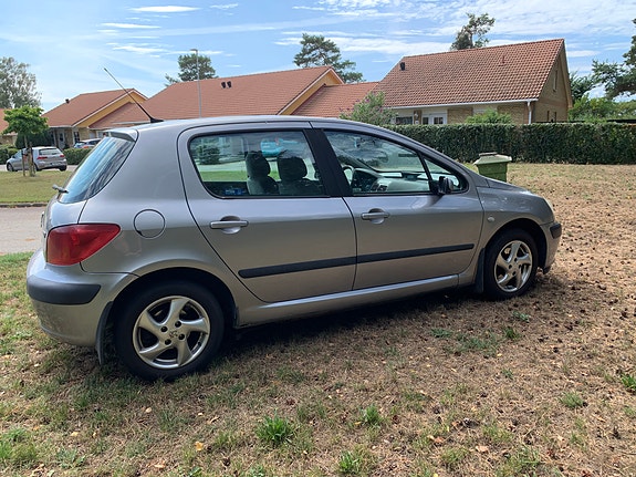 Peugeot 307 8 of 15