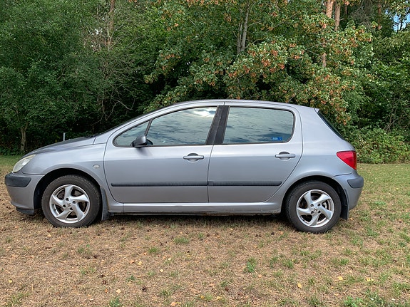 Peugeot 307 4 of 15