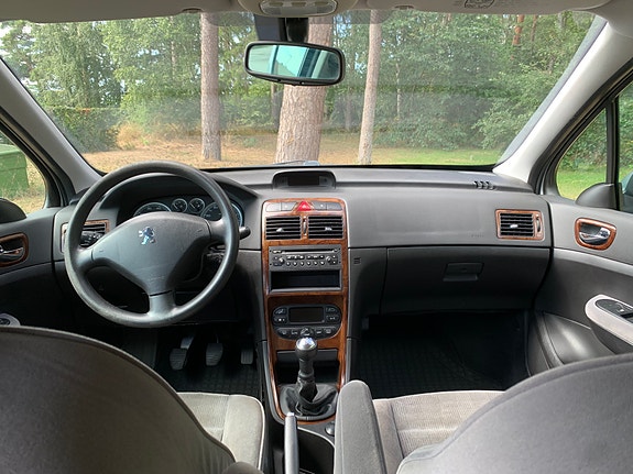 Peugeot 307 11 of 15