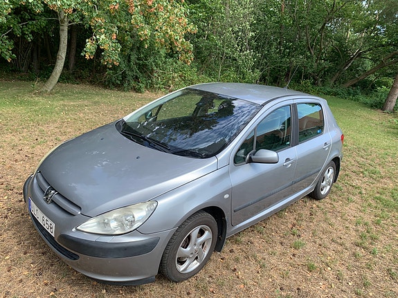 Peugeot 307 9 of 15