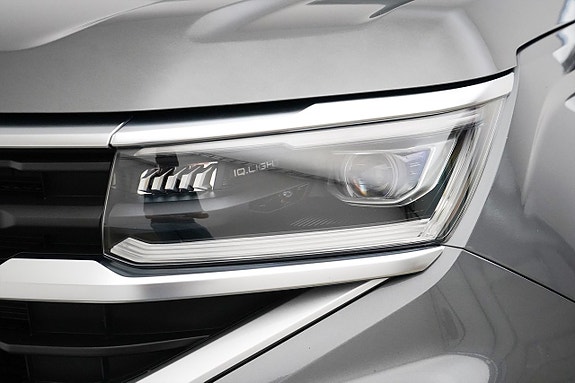Volkswagen Amarok 26 of 27
