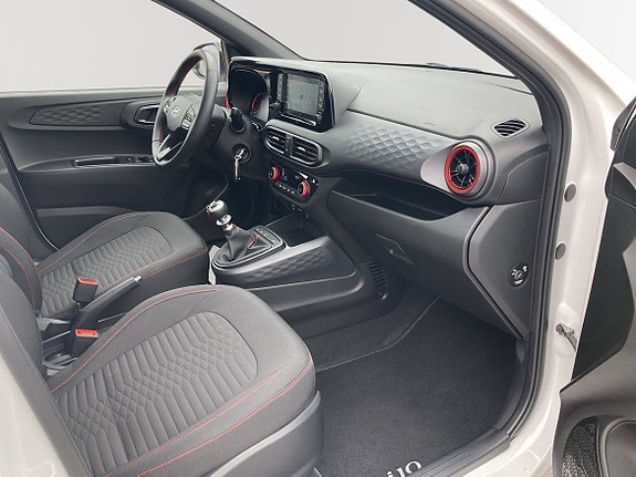Hyundai i10 6 of 10