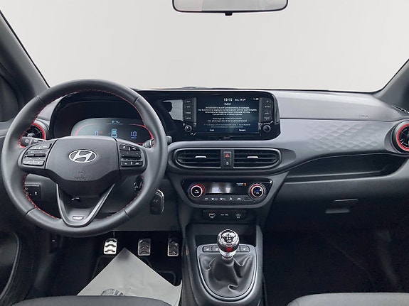 Hyundai i10 8 of 10