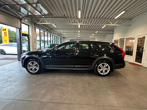 Volvo V90 Cross Country 4 of 20