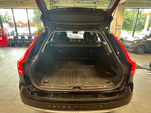 Volvo V90 Cross Country 7 of 20
