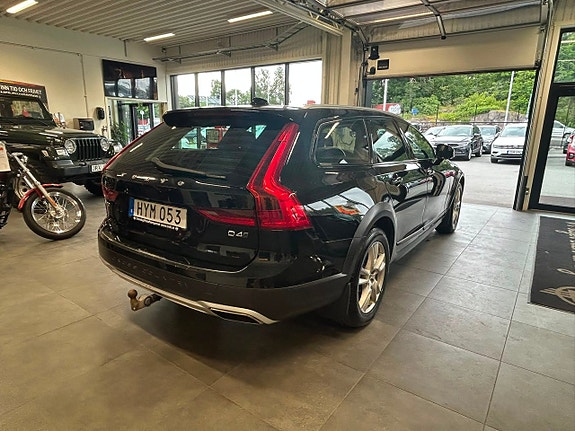 Volvo V90 Cross Country 9 of 20