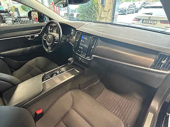 Volvo V90 Cross Country 20 of 20