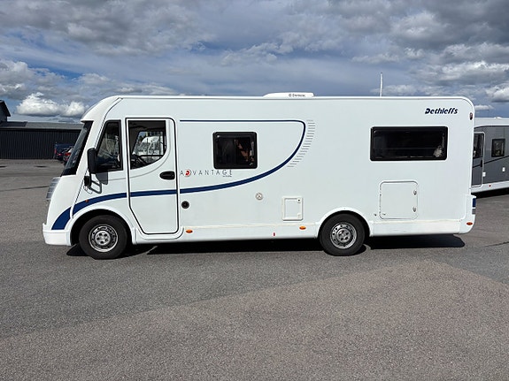 Dethleffs Advantage I 6611 Långbäddar - AC - Kamkedja - Taksäng - Solcell - Rymlig 5 of 19