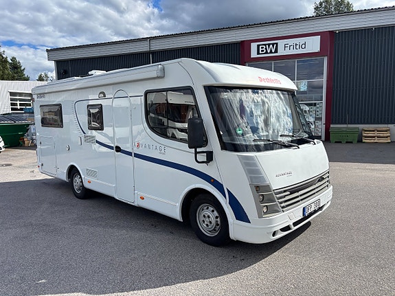 Dethleffs Advantage I 6611 Långbäddar - AC - Kamkedja - Taksäng - Solcell - Rymlig