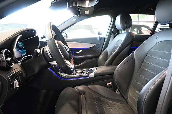 Mercedes-Benz C300 8 of 26