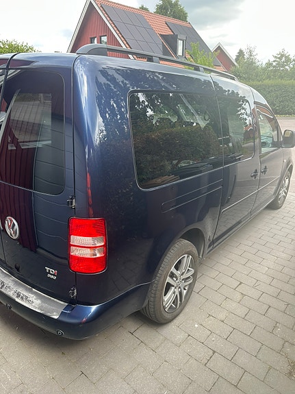 Volkswagen Caddy Maxi 4 of 9