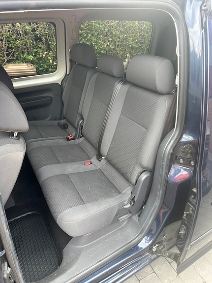 Volkswagen Caddy Maxi 6 of 9