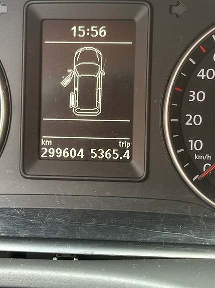 Volkswagen Caddy Maxi 9 of 9
