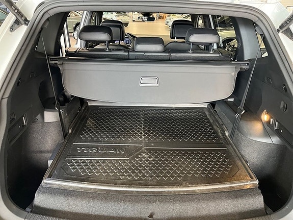 Volkswagen Tiguan 14 of 15